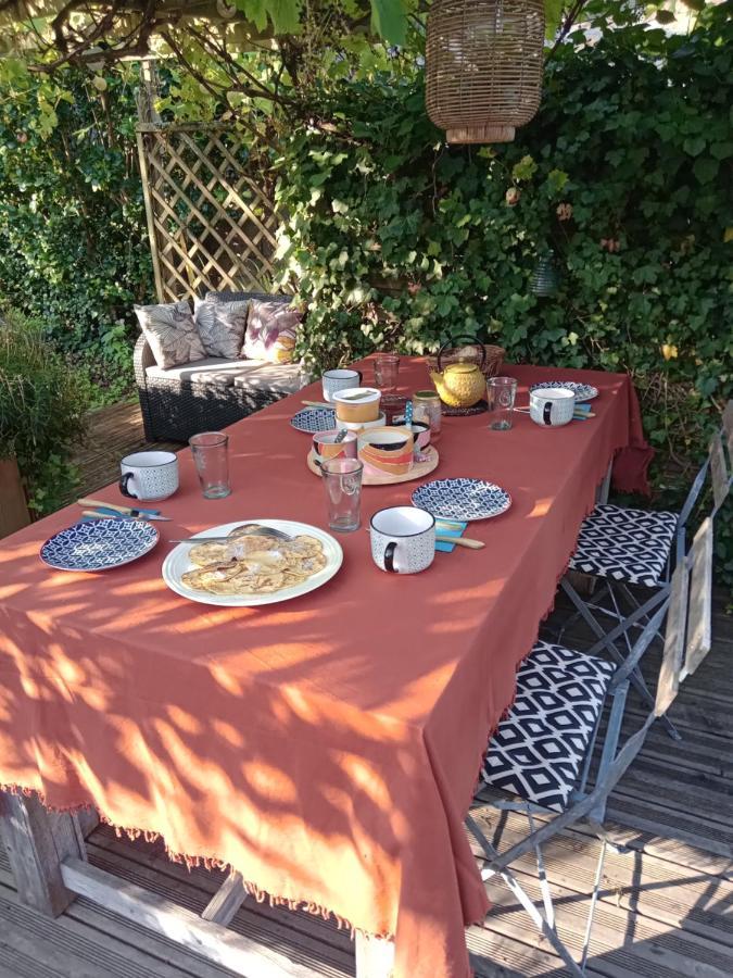 Le 28 Bed and Breakfast Uzerche Buitenkant foto